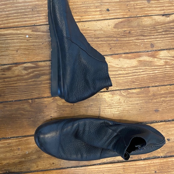 Arche LN black leather booties - Picture 8 of 9